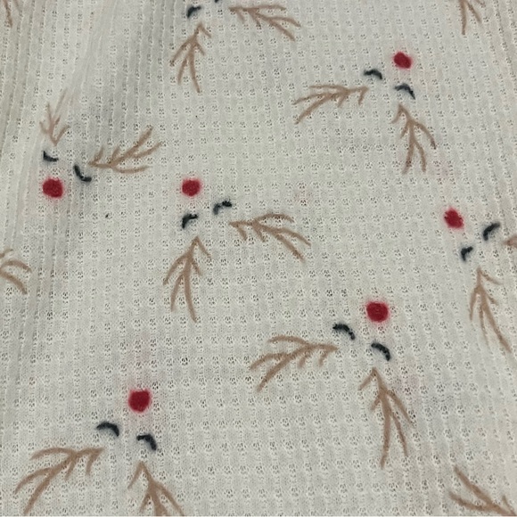 Falls Creek Women’s Reindeer Face Pajama Set - Picture 5 of 7